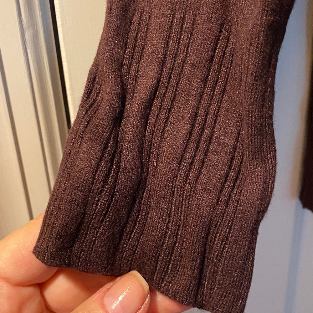 BCBG MaxAzria  DarkChocolateBrown Stretch TurtleneckSweater Excellent Condition - Picture 7 of 12